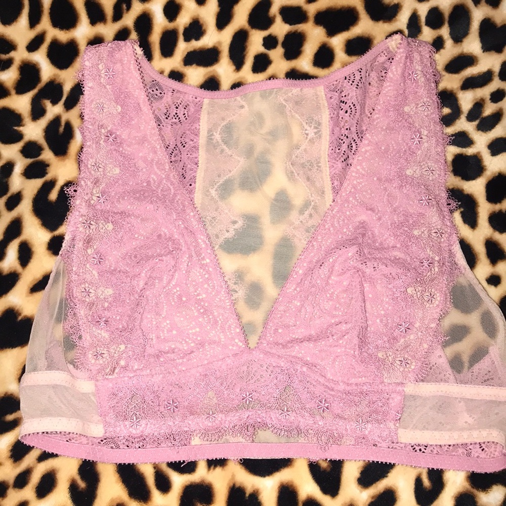 ❤️😍Beautiful gorgeous VS lace bralette! Size L